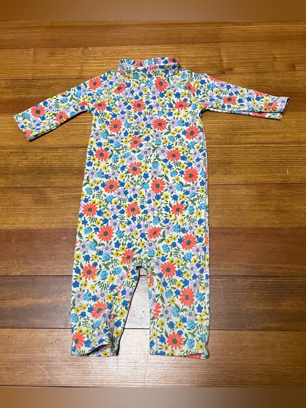 Baby Boden Floral Long-Sleeve Rashguard Swimsuit & Hat Size 12-18 Months - Picture 3 of 12